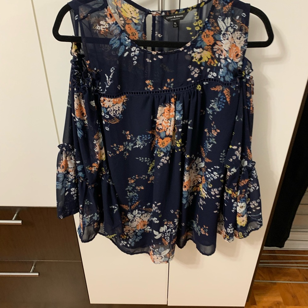 Blouse open shoulder bell sleeves from Lucky Brand